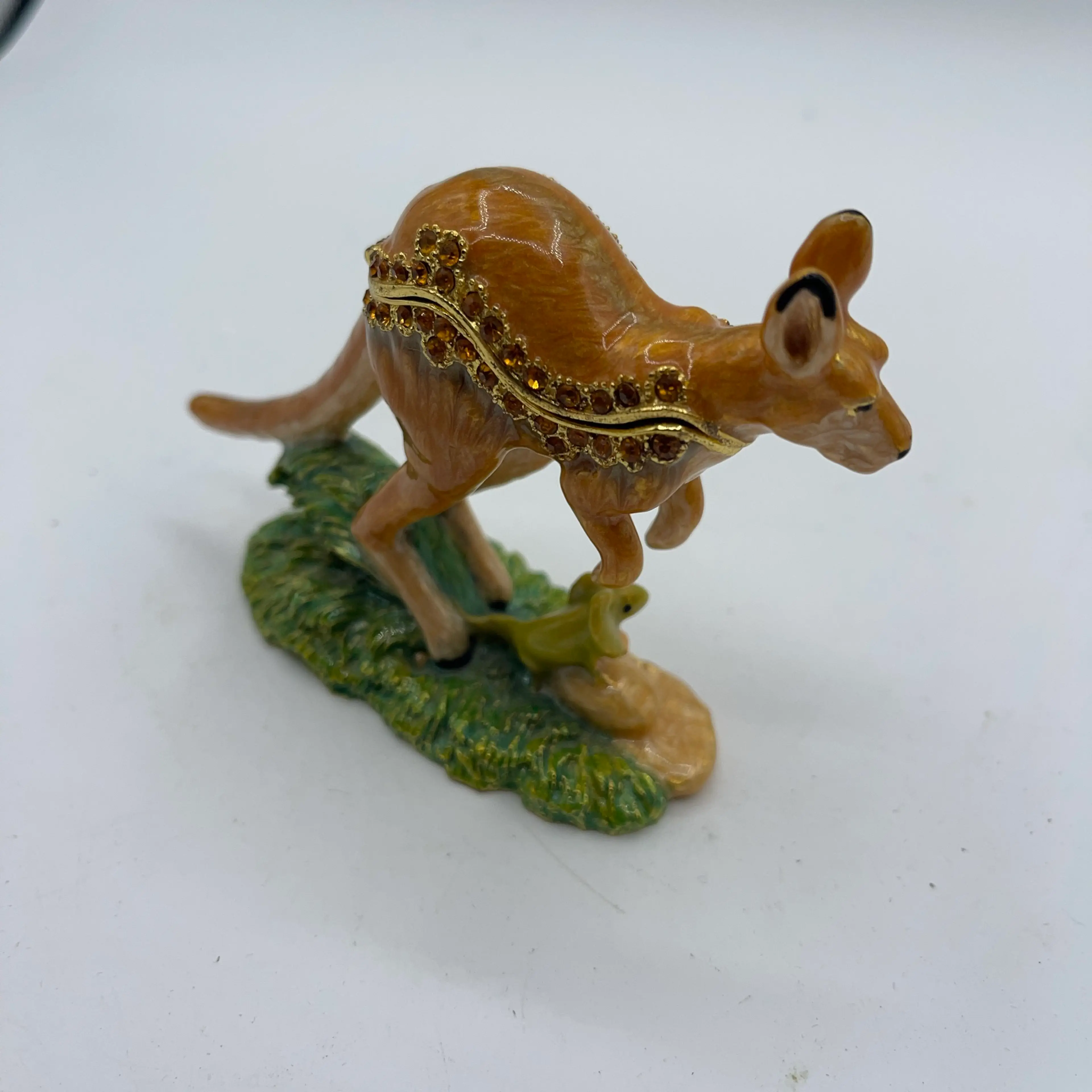 Image 3 of 7