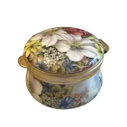 Fine Bone China Trinket box Made In Staffordshire England