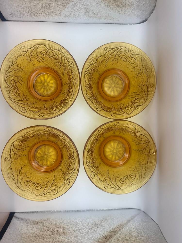 Set Of 4 Vintage Indiana Tiara Amber Glass Cereal Bowls 5.5”Diameter; 2.5” Deep