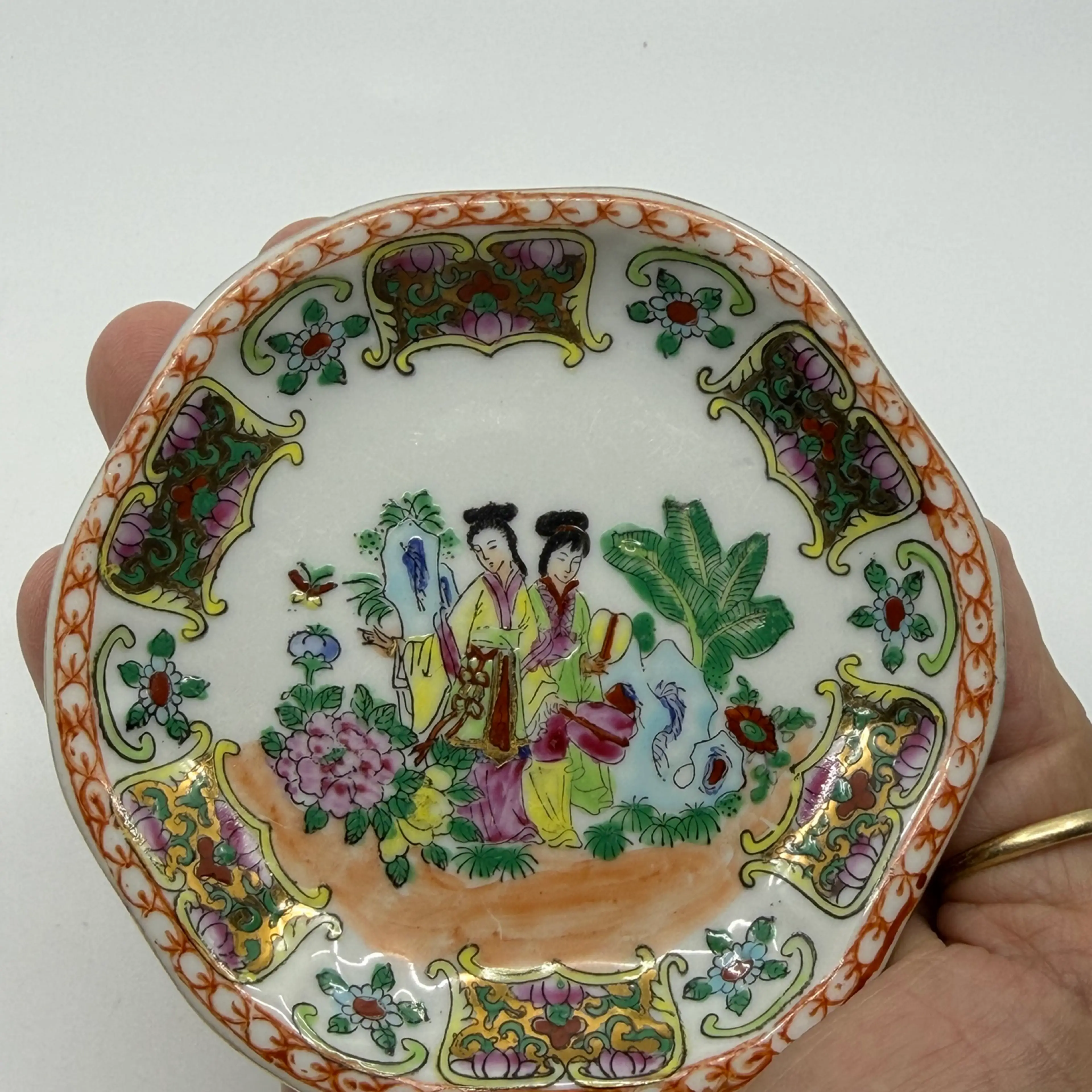 Image 4 of 5