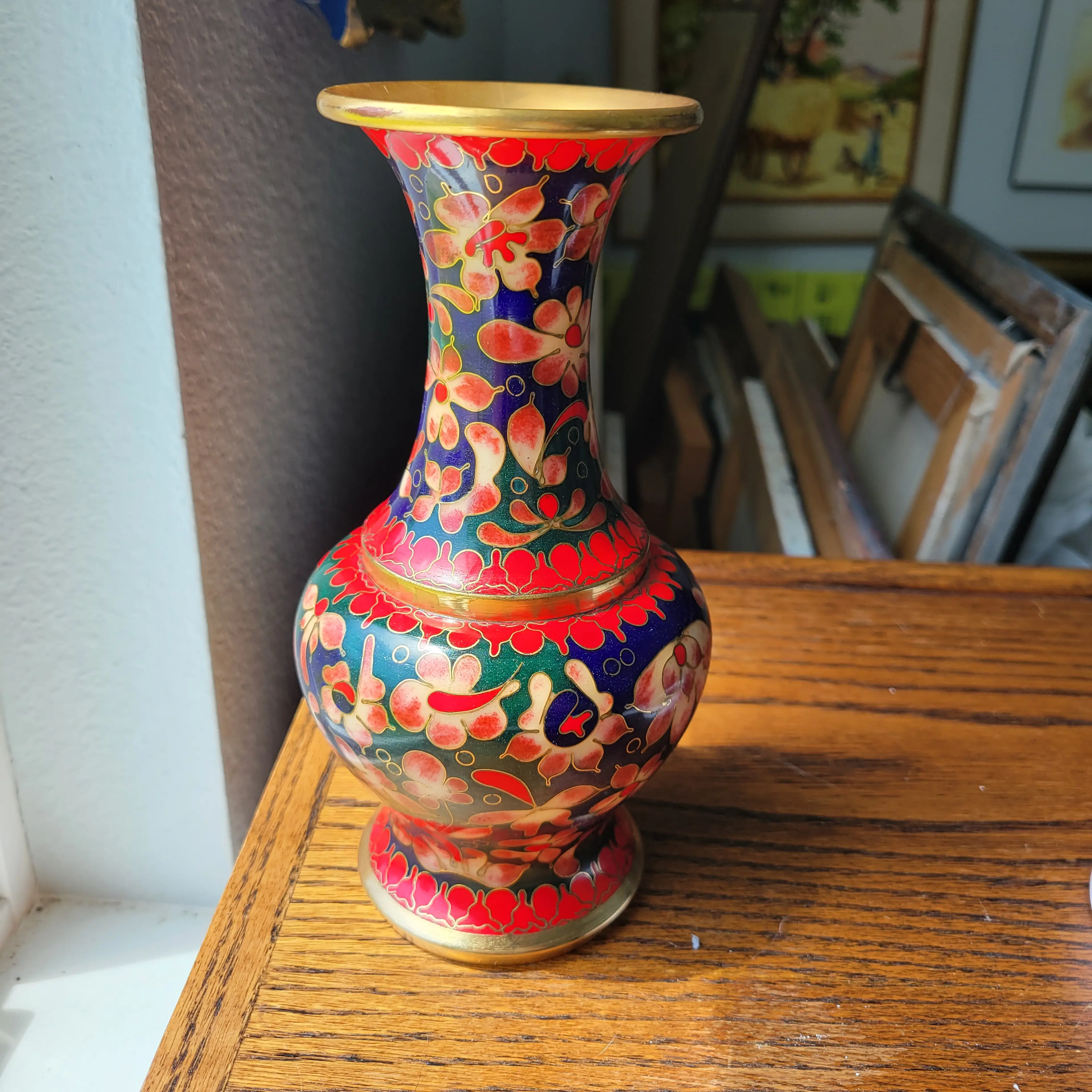 Image 4 of 16