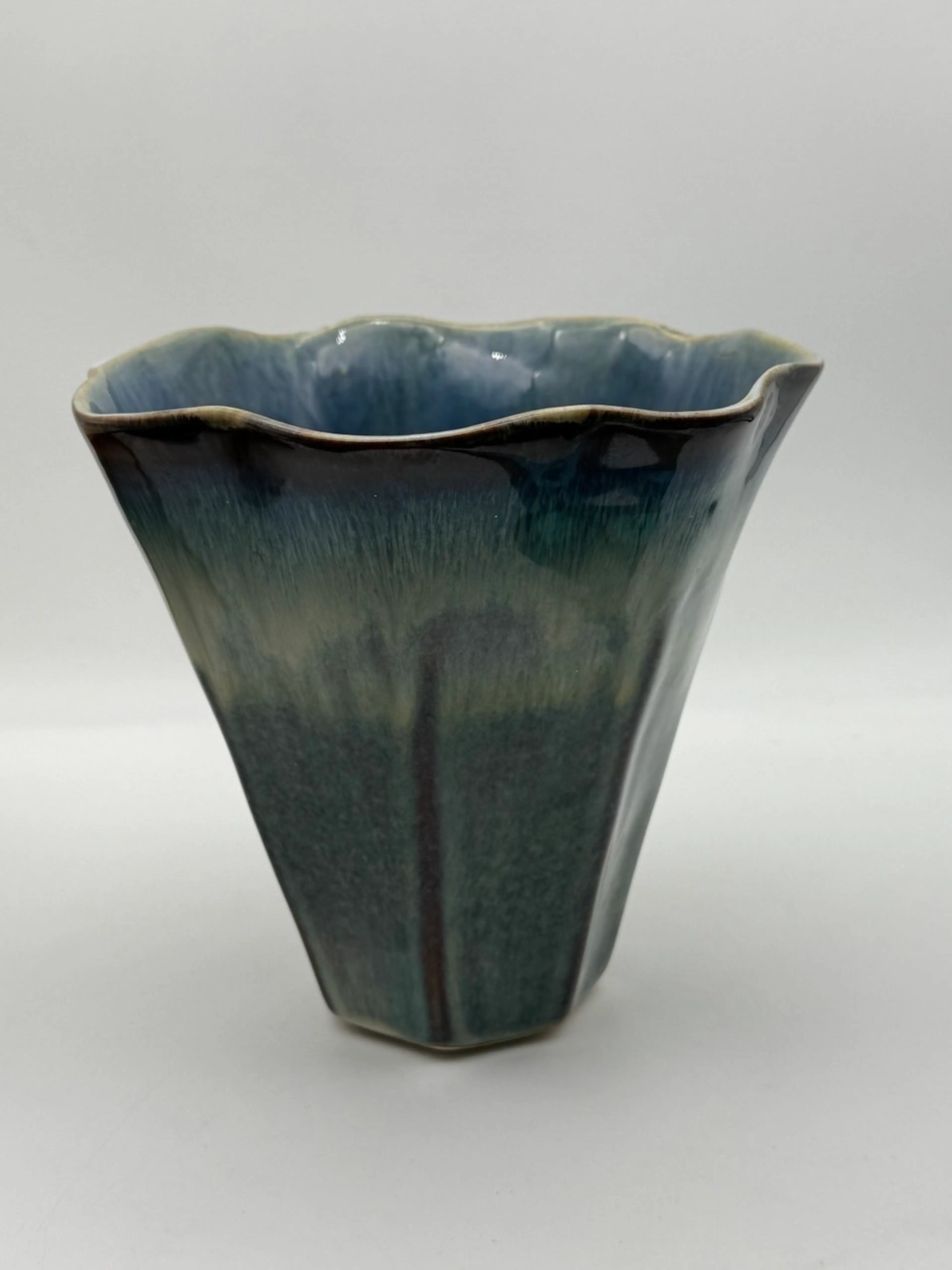 Image 1 of 7