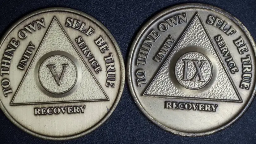 Sobriety Coin - 5- & 10-Year Sobriety - To Thine Own Self Be True