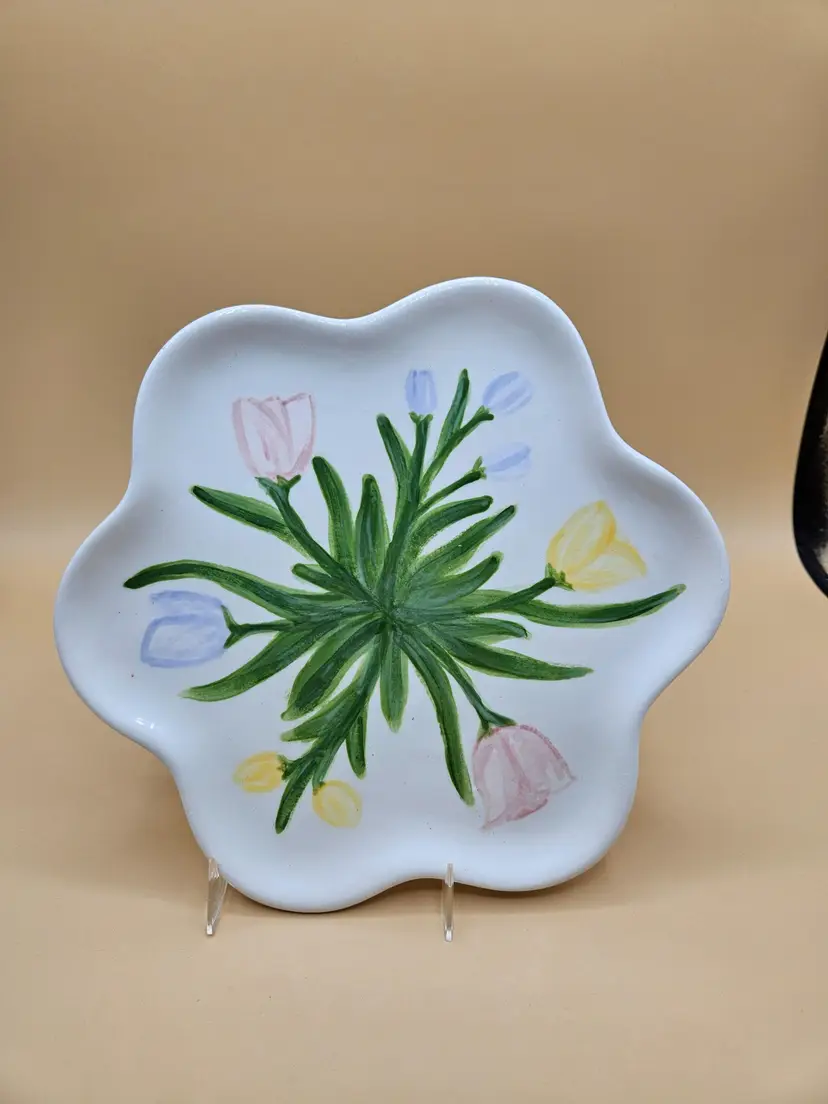 Hobbyist Easter Pastel Floral Tulips 9" Plate, Signed Peg '01, Tiny Fleabite Chip on Edge