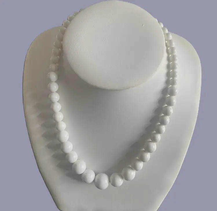 Vintage White Lucite Beaded Necklace,Classic Graduated Neutral Strand Choker Length