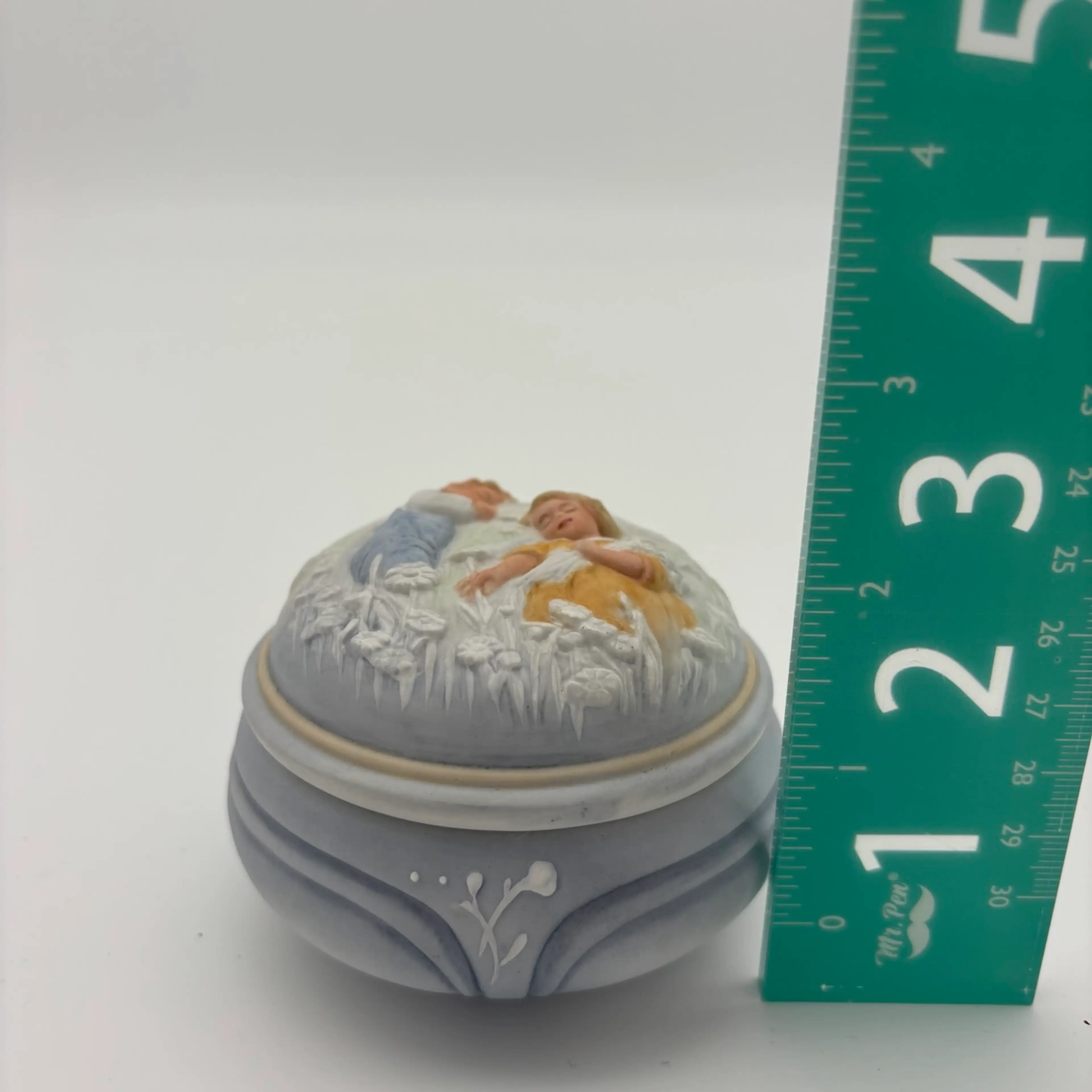Image 2 of 6