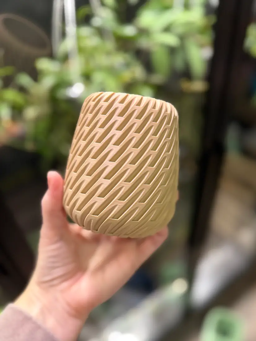#31 3D printed pot no drainage 2.25 x 4