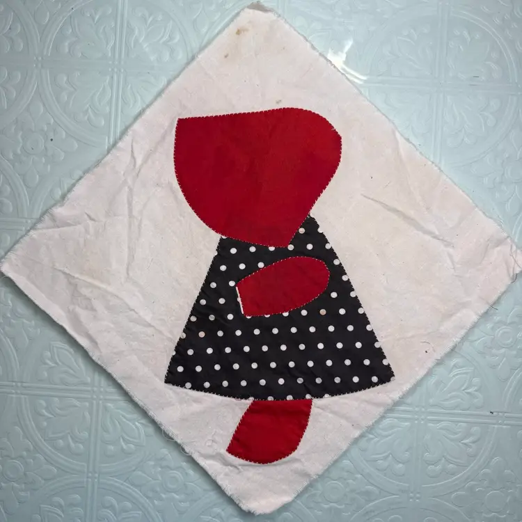 Sun Bonnet Sue Quilt Block