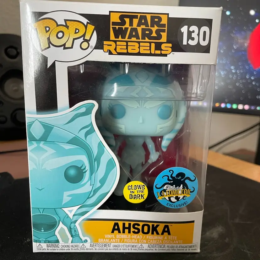 Glow-in-the-dark Ahsoka