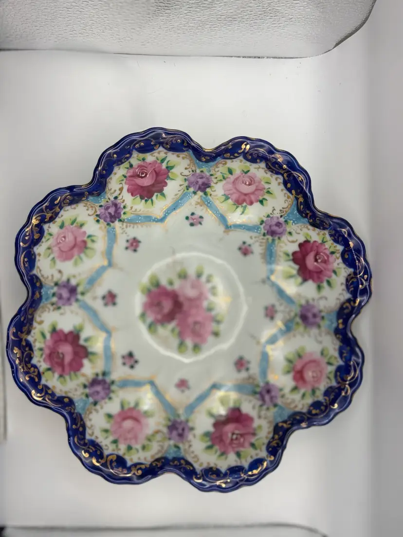 Cobalt Blue Scalloped Edge Bowl W/Gold Accents 10”Diameter