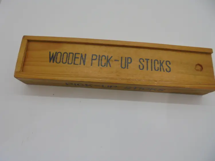 #12 Wooden Pick-Up Sticks in Wood Box with Directions all in German