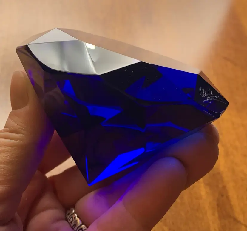 Oleg Cassini Elizabeth Emerald Cut Diamond Paperweight Turquoise Blue Signed