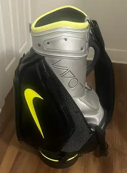 Nike Vapor RZN Staff Bag 6 Way Divider