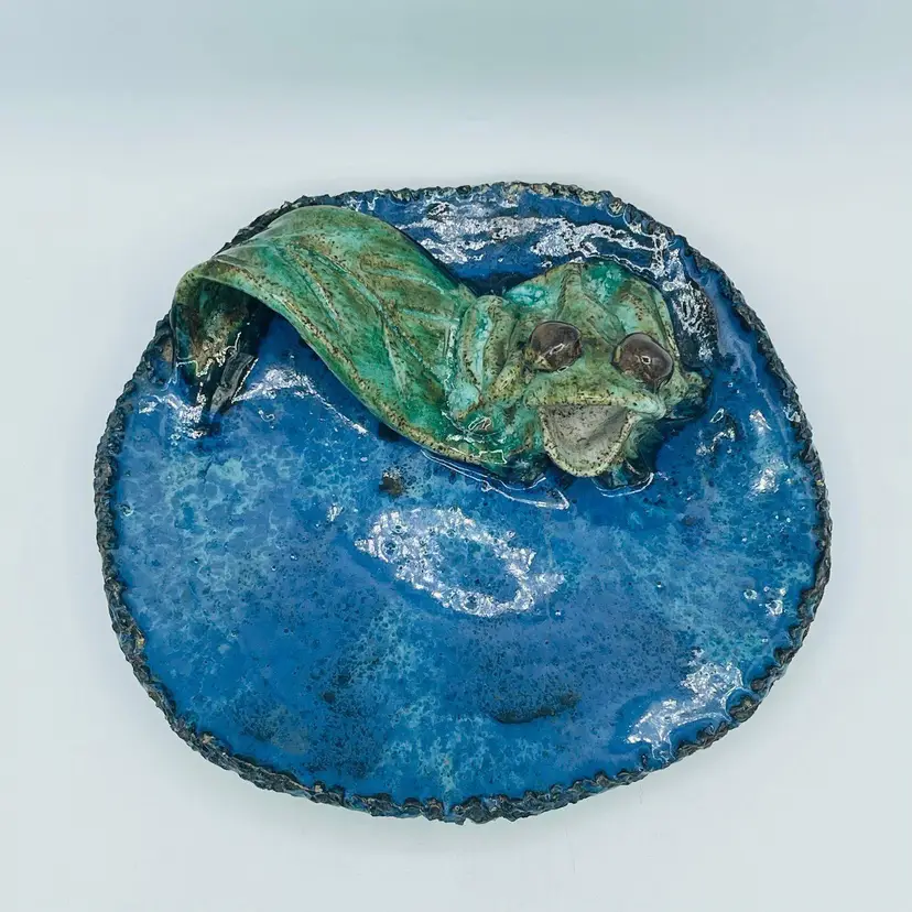 Large Studio Art Pottery Blue Green Glazed Dish Ashtray Open Mouth Frog & Leaf
