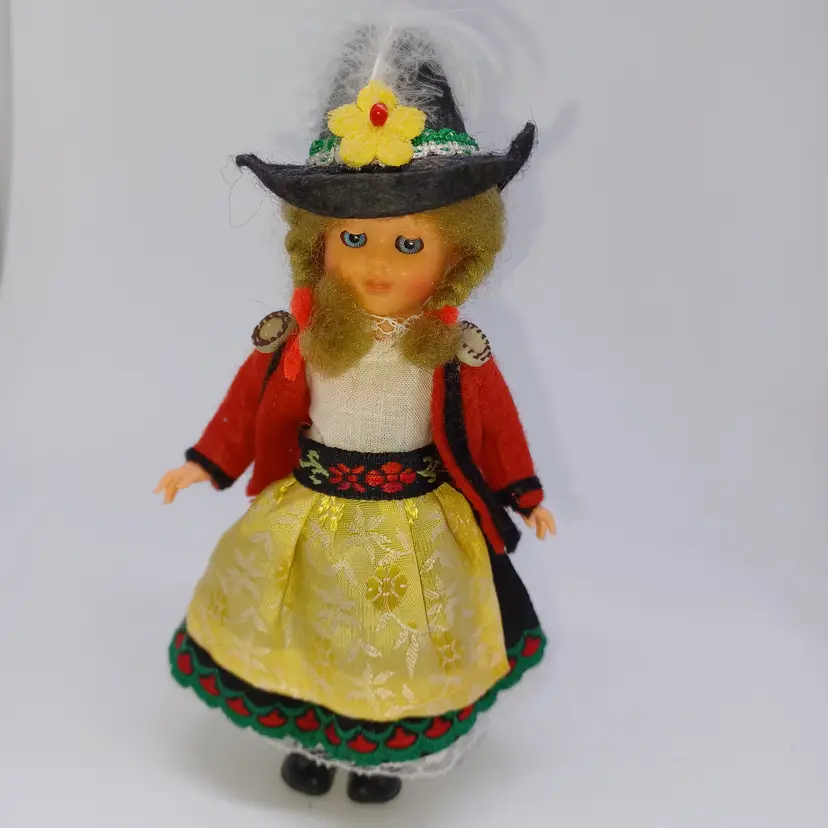 Vintage Irish Dutch Dancing Doll Open & Close Eyes Baby Doll Girl Italy 5.5 in