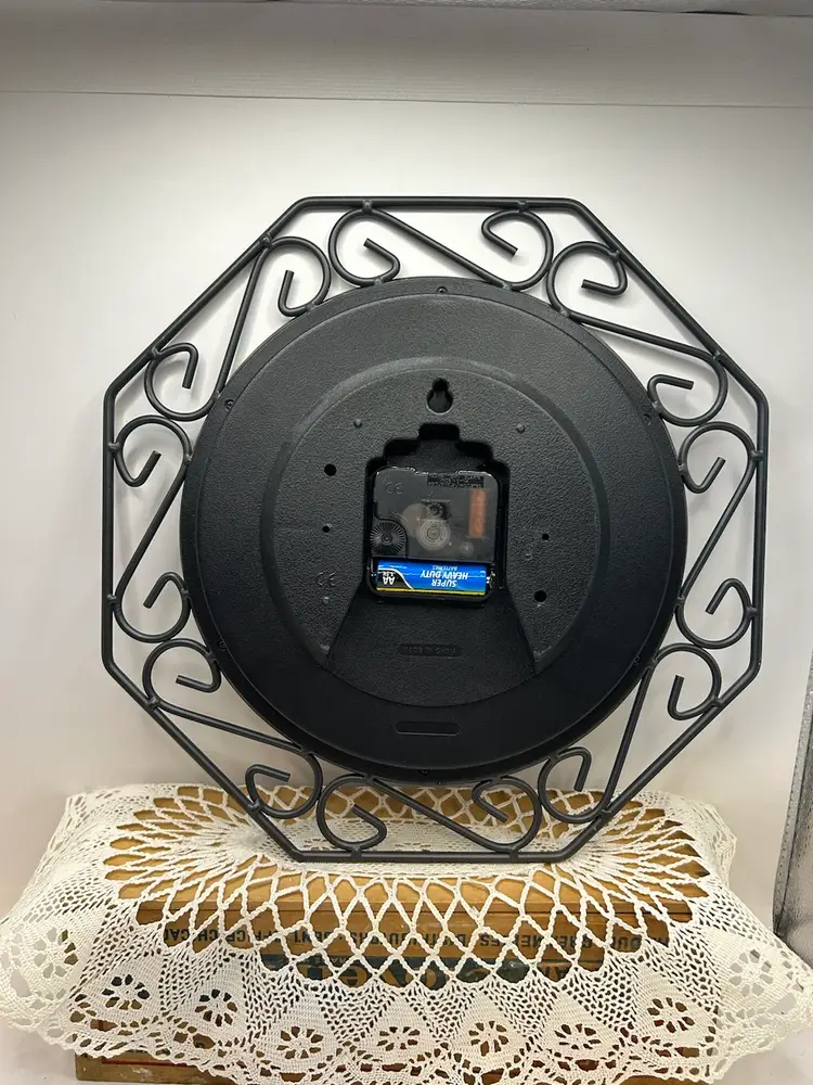 Elgin Clock Battery Operated / Works