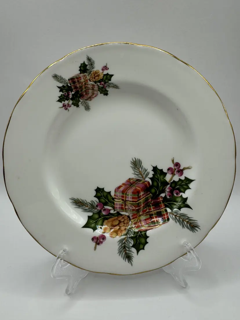 Vintage Christmas Holly and Pinecone and Presents Decorative Plate, By Duchess, Made in England