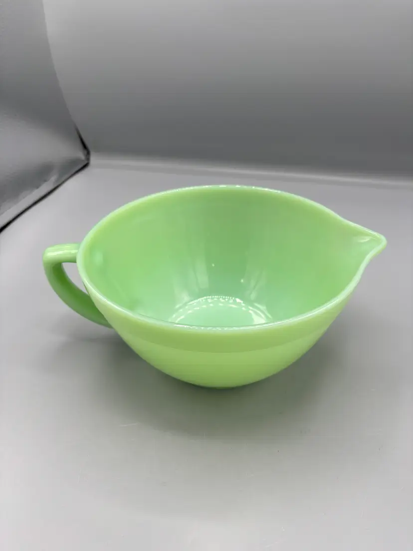 Vintage Fire King Jadeite mixing bowl with handle