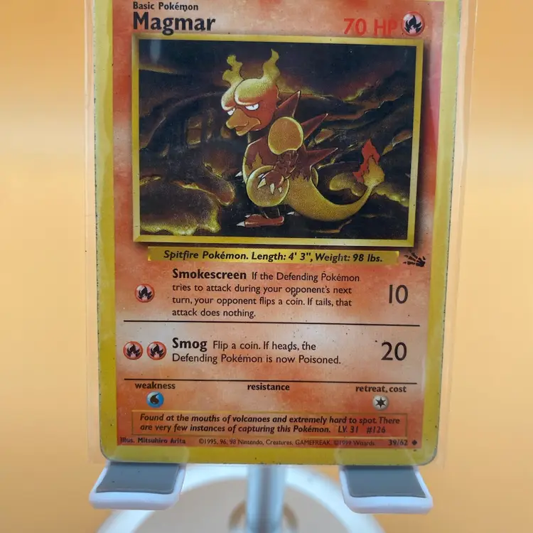 Pokemon Lot of 4 Trading Cards - 1999-2000 - Magmar, Magnemite, Hoppip & Trainer