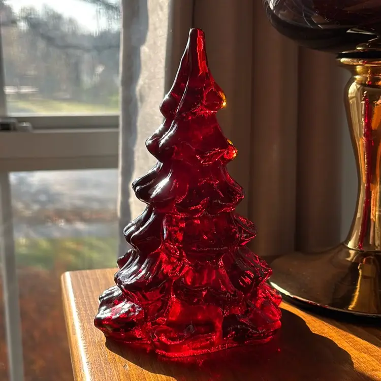 Christmas Tree  FENTON Amberina Glows