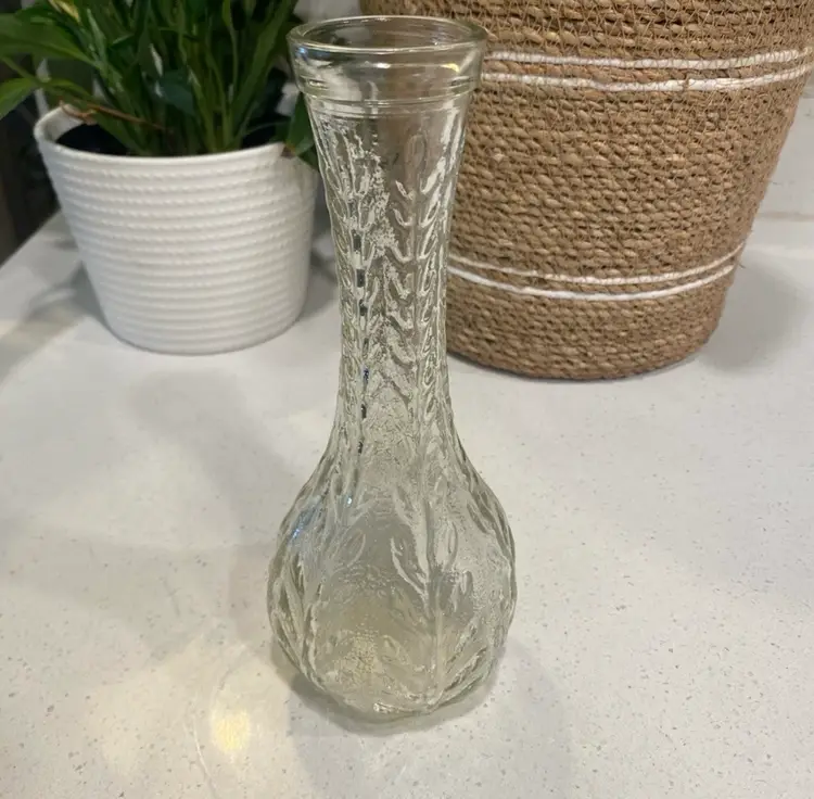 Vintage 1990 FTD Clear Glass Vase w/ Leaf Vine Design 9”