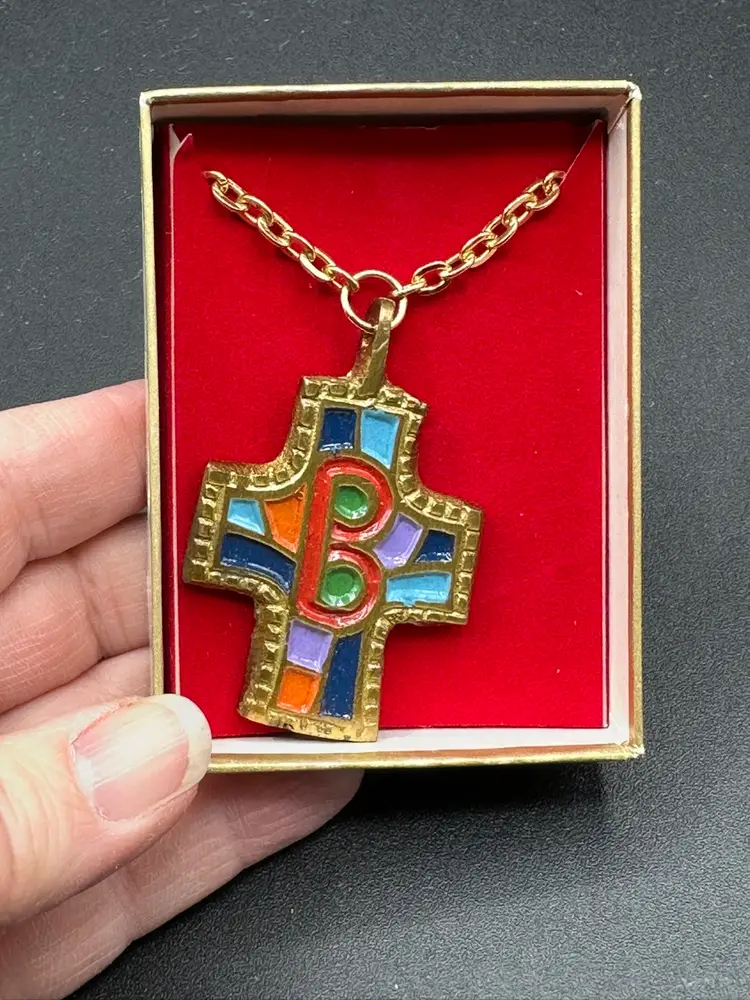 VTG 1971  Israel Terra Sancta Guild Brass & Multicolor Enamel Cross Pendant