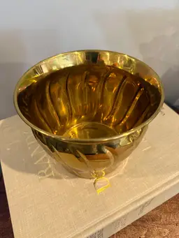 Brass Swirl Planter Pot