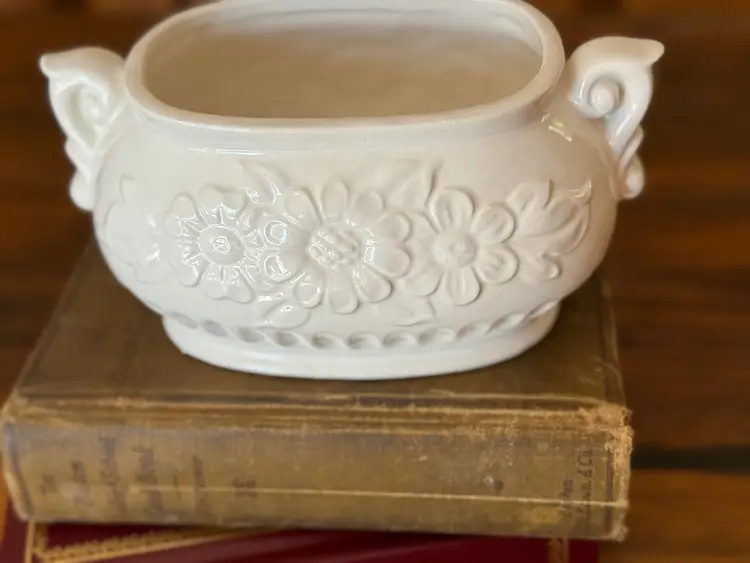 Vintage White Floral Relief Planter – Made in Japan Ceramic Cachepot with Scroll Handles, 1950s-1970s – 4" Tall Oval Flower Pot