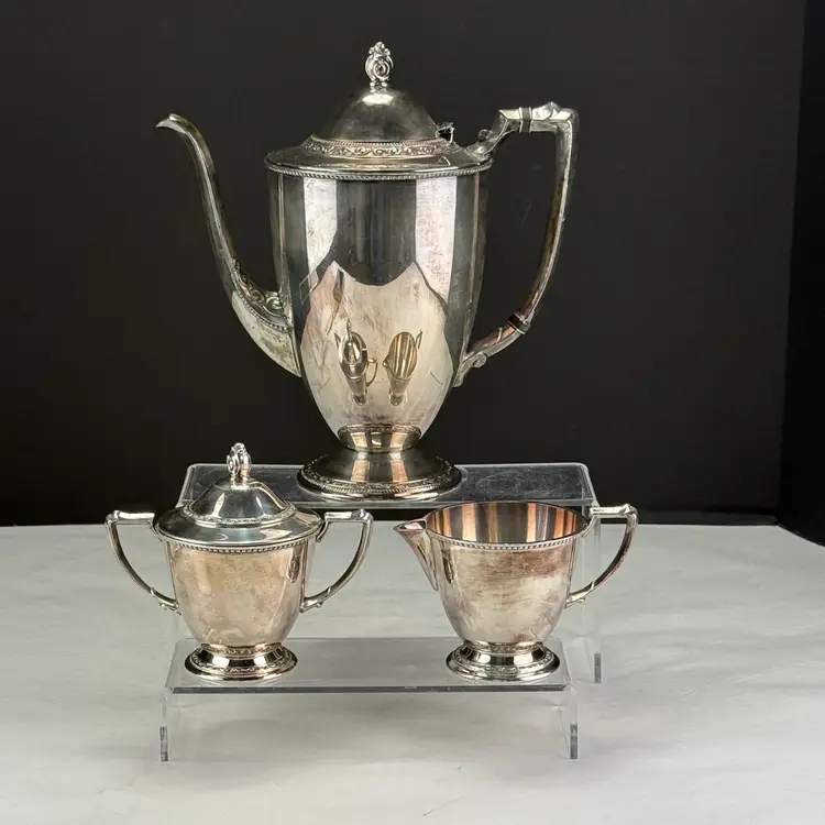 Vintage Oneida Lakewood Tudor Silverplate Teapot and Creamer Sugar Set
