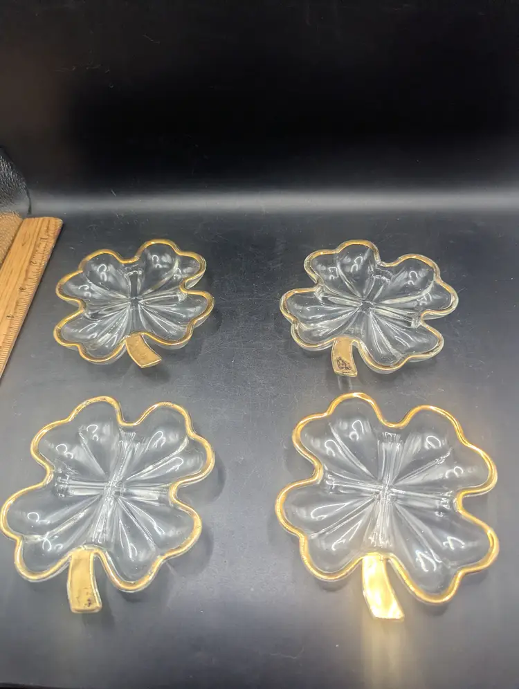 Vintage Set 4 Jeannette Glass Four-leaf Clover Nut/Trinket Dishes With Gold Trim