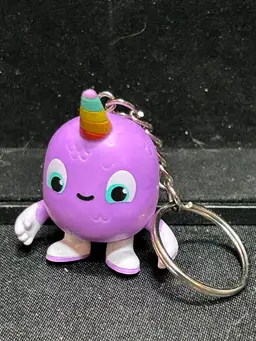 Piñata Smashlings Roblox Gus Keychain