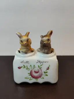 Deer Nodder Salt & Pepper Shakers