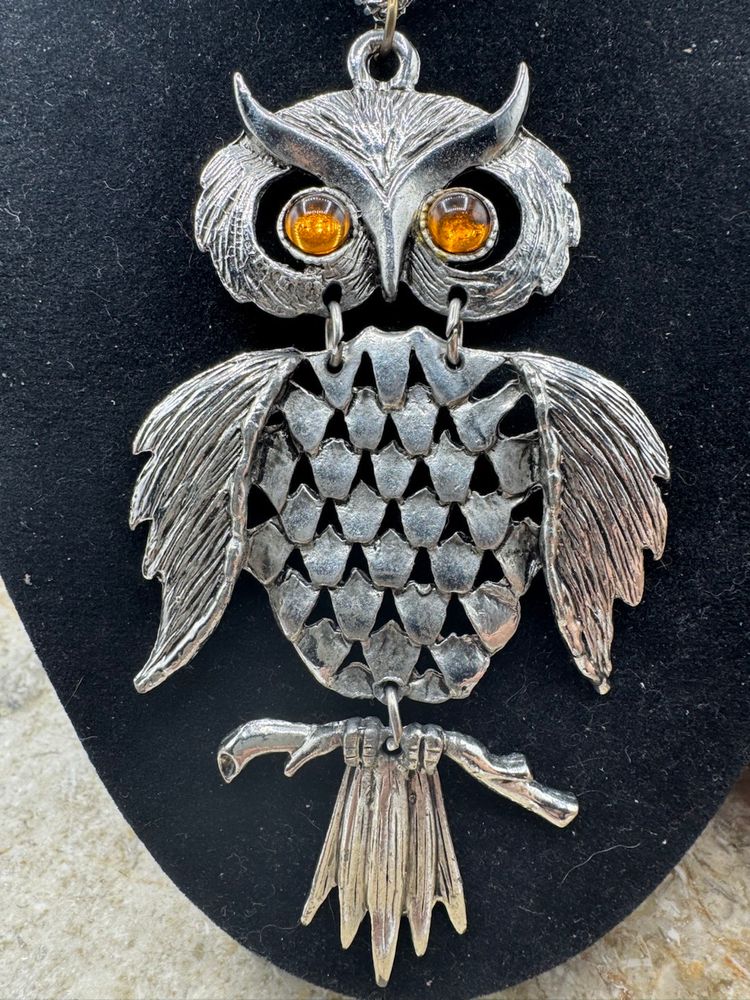 Vintage 1970’s Large Articulated Owl Necklace 4 1/2” Pendant & 20” Chain
