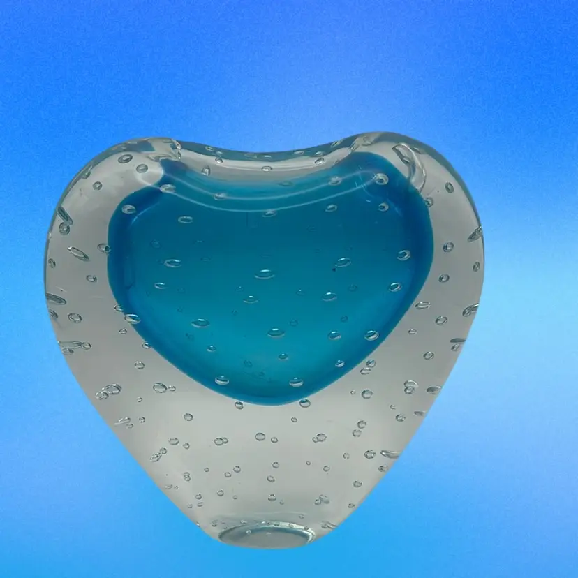 #01 Vintage Art Glass Heart Bud Vase/Paperweight