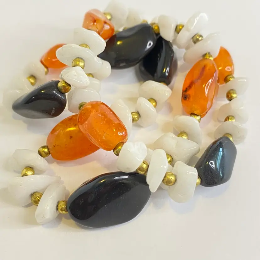 #02 - Vintage Necklace Carnelian Milky Quartz Black Stone Brass Bead Barrel Clasp 18"