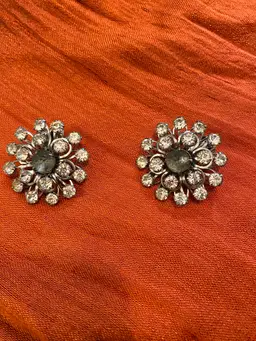 Rhinestone Flower Style Earrings