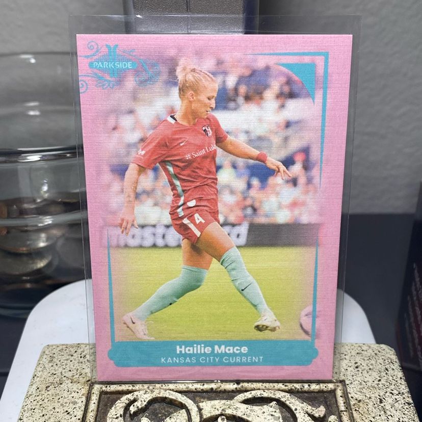 Hailie Mace 2022 Parkside Paramount Pink Numbered 43/225 KC Current