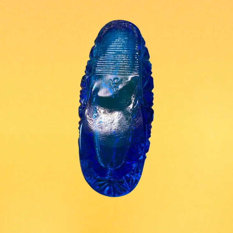 09. Fenton Colonial Blue Glass Baby Bootie Shoe Daisy & Button Vintage Mini Slipper