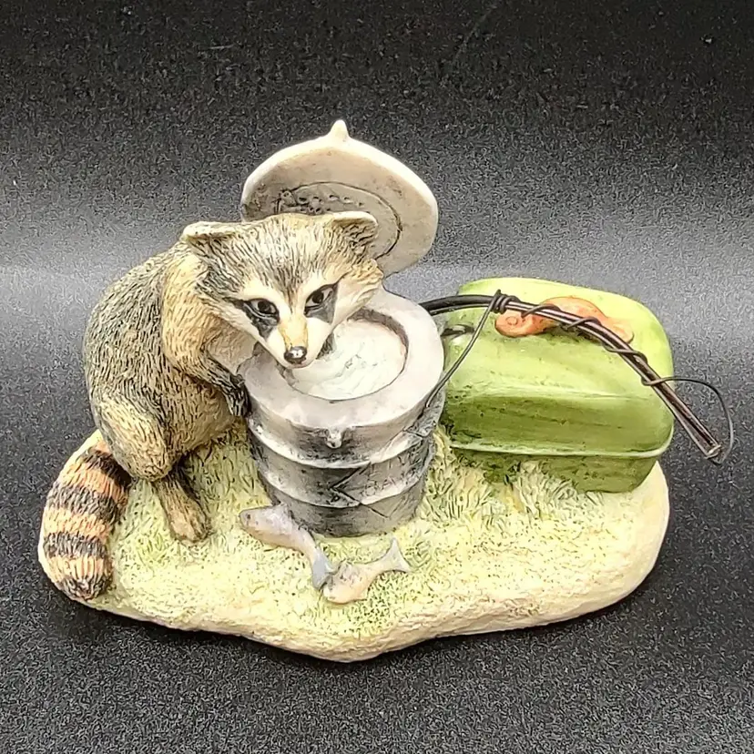 1988 Schmid Lowell Davis "Coon Capers" Figurine