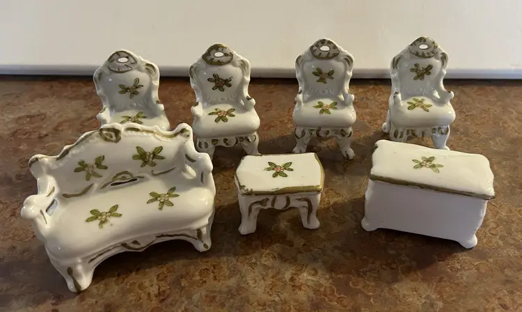 Vintage Dollhouse Porcelain Furniture 8 pieces Made in Japan w/Flowers Living Rm
