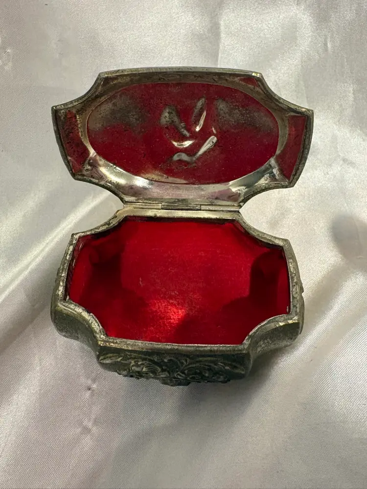 Vintage Footed Victorian Trinket Jewelry box Marked Japan