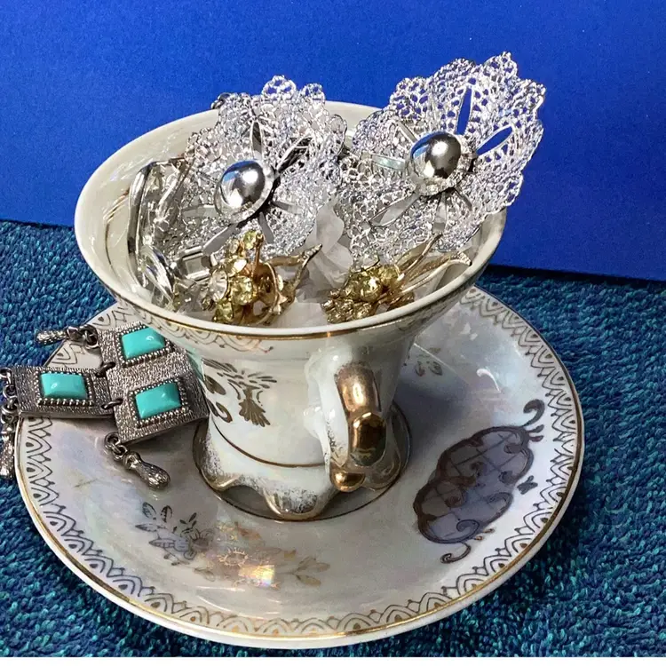 Vintage Jewelry Lot “Tea With Sarah” Sarah Coventry 4 Pieces Royal Crown Tea Cup And Plate