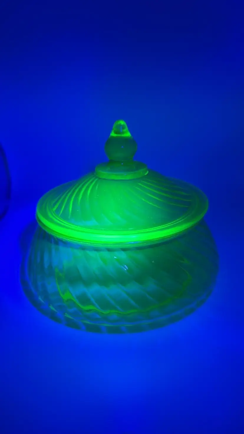 Anchor Hocking Uranium Glass Candy Dish 5.25" H 6" W