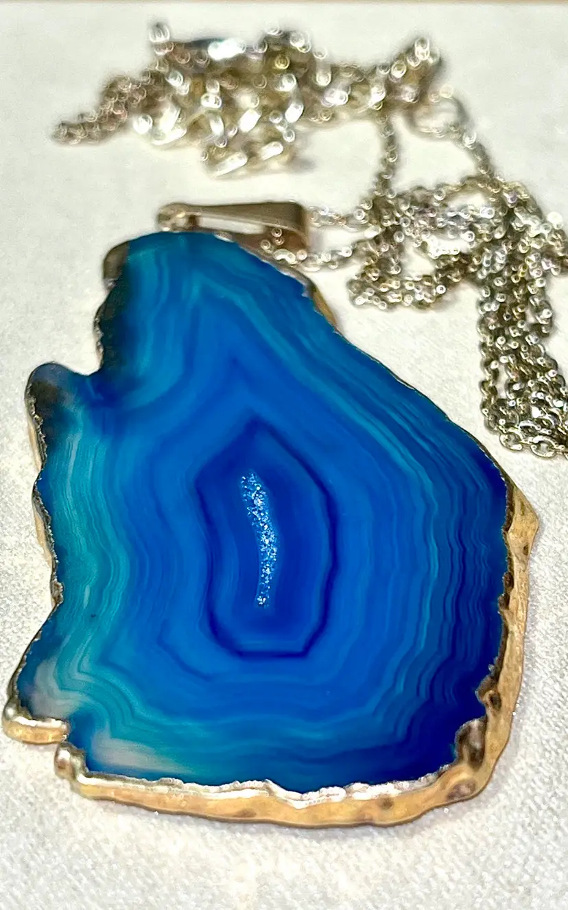 Blue Agate Necklace w/20" chain