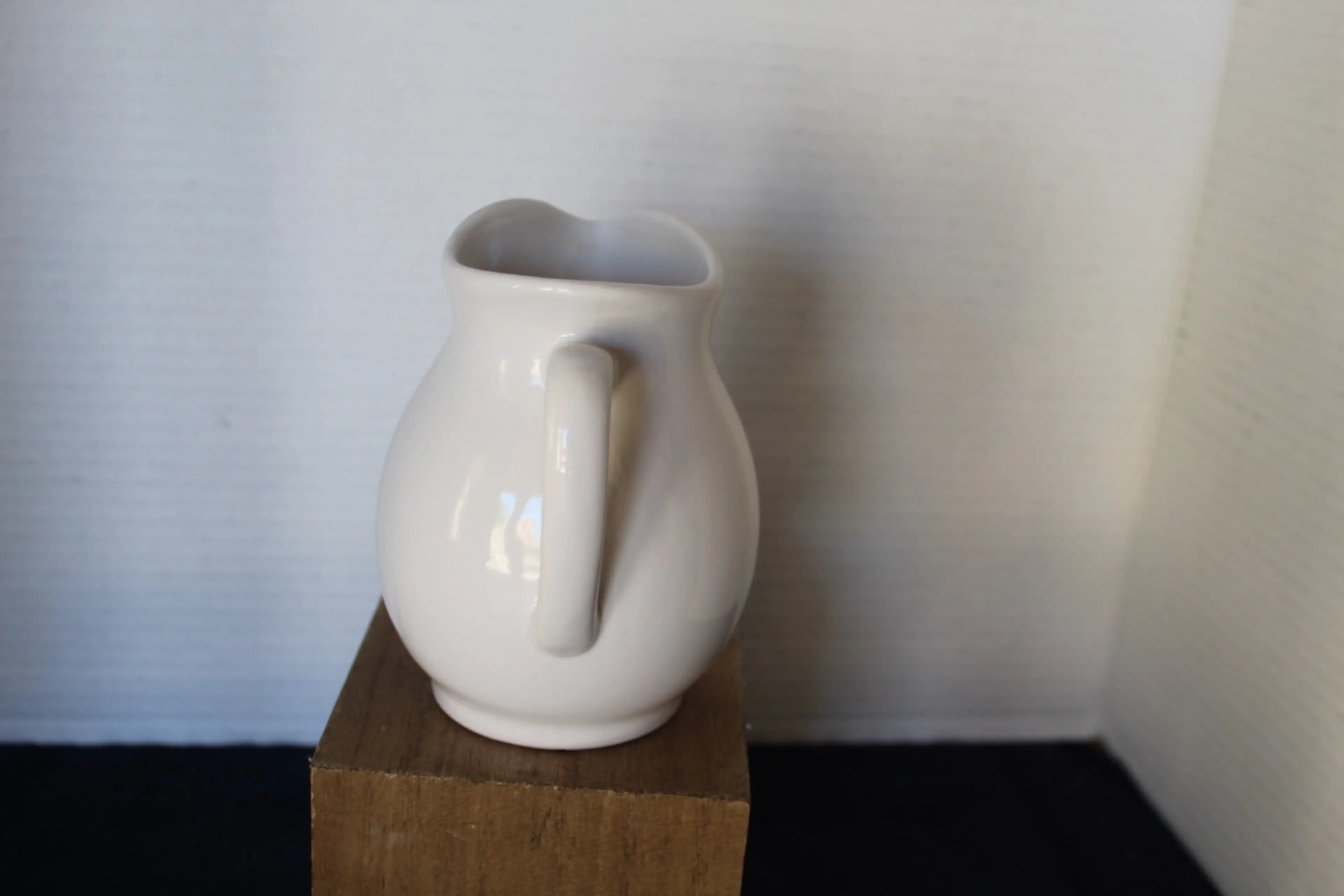 Image 2 of 7