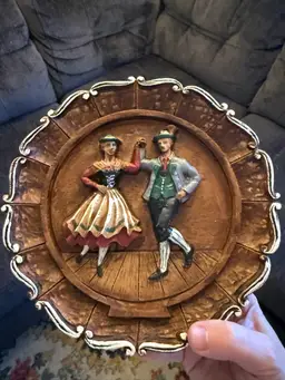 Vintage Bavarian Dancing Couple Wall Plaque – Mid-Century Folk Art Relief, Hand-Painted Alpine Decor