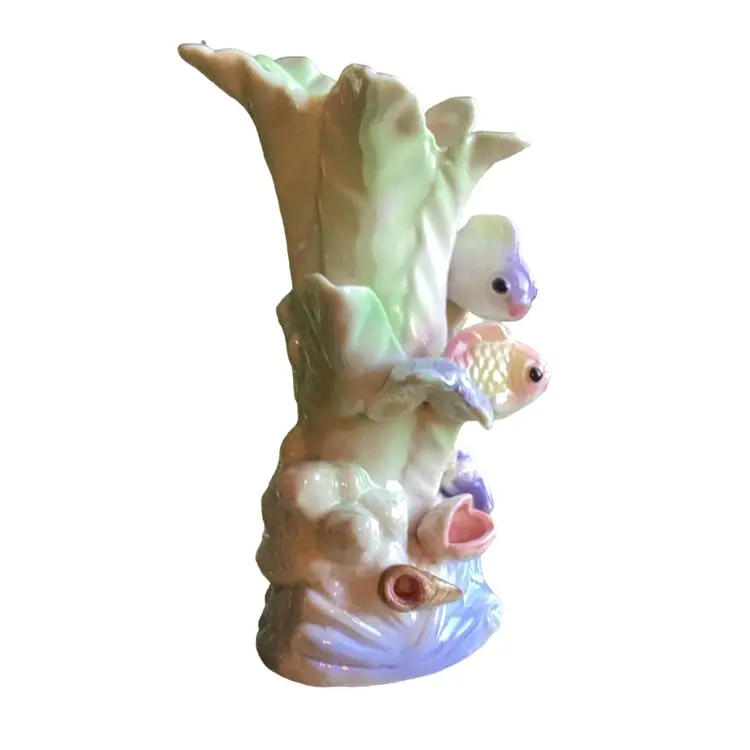 Lovely Vintage 1950-60s Pastel Colored Under The Sea Fish Shells Coral Vase