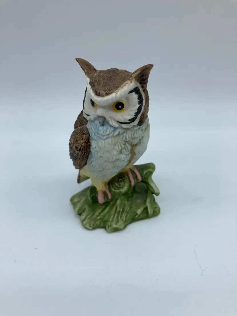 Vintage Lefton 01000 Hand Painted Porcelain Perched Owl Figurine