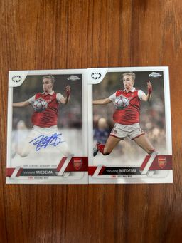 22/23 Topps Chrome UEFA Women’s Champions League Vivianne Miedema auto AND base card set