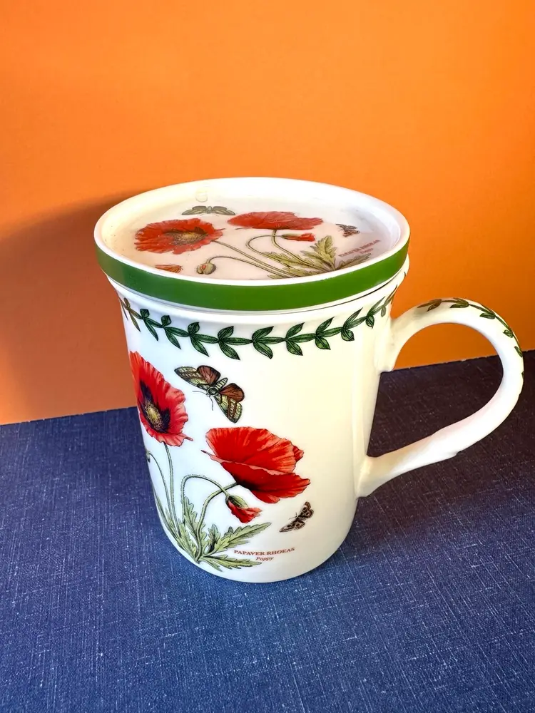 Portmeirion Cup with Lid Poppies and Butterflies No Issues 4” Steeping Tea Cup Loop